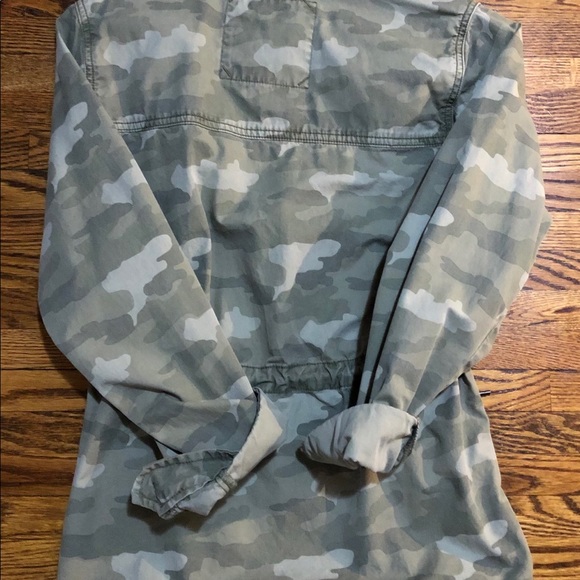 American Eagle Outfitters π¦
camo print jacket - Picture 2 of 3